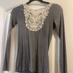 Hollister Long Sleeve Size Small